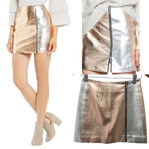 108 French Connection | NWOT Women’s Metallic Gold & Silver Mini Skirt (size 0)